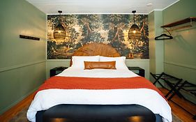 Swank Boutique Suites